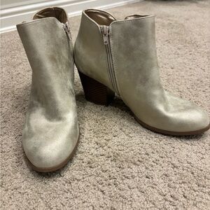 New Gold Women's Masrinaa Ankle Booties - 9 M